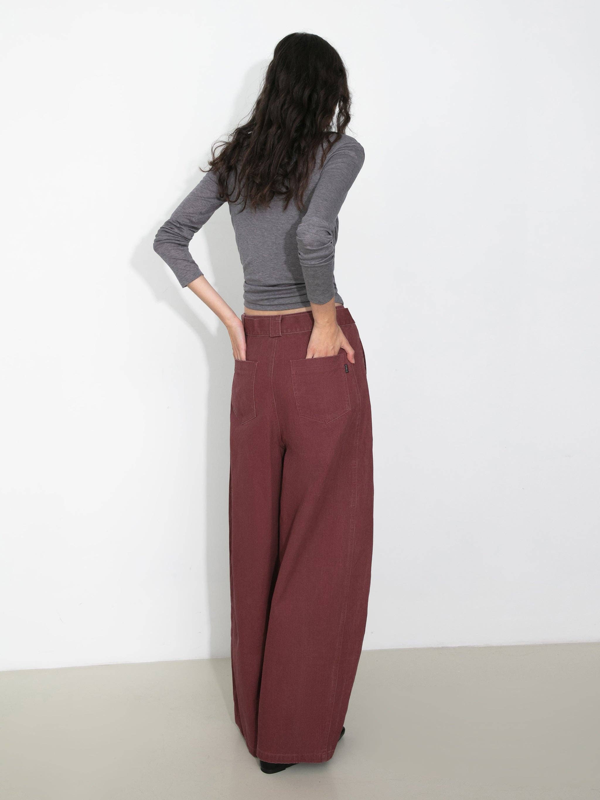 CUBIC - Vendita all'ingrosso Jeans - Donna - Pantaloni di jeans a gamba affusolata con cintura larga3