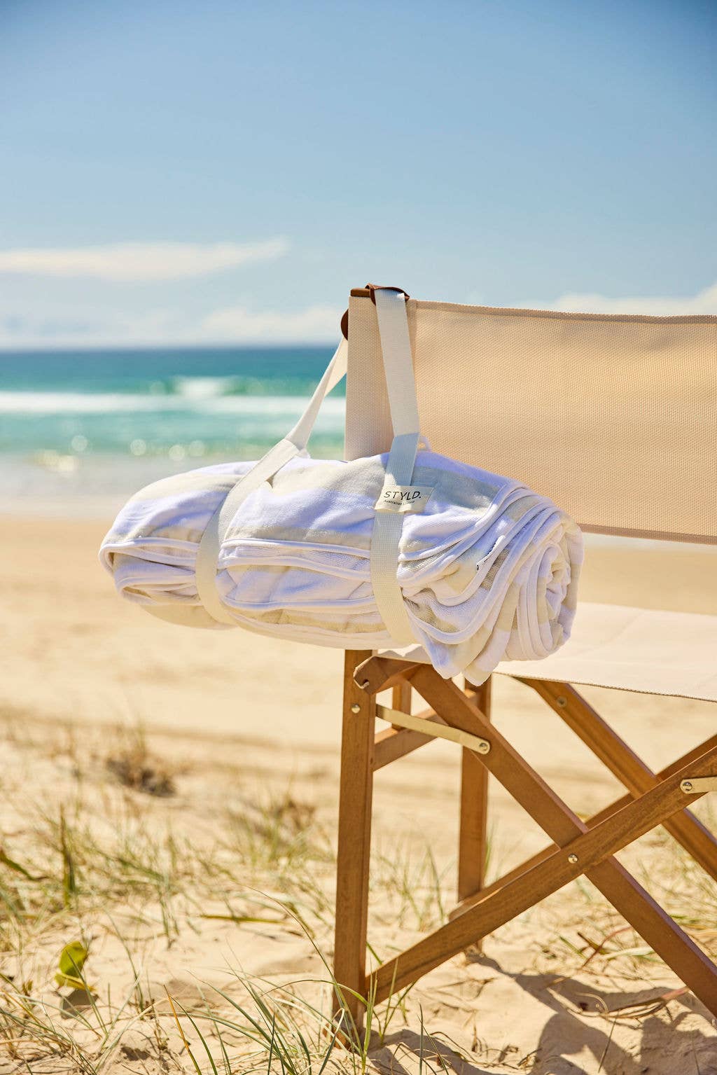 STYLD.® - Wholesale Beach towel - Vanilla Latte Striped Boyfriend Towel1