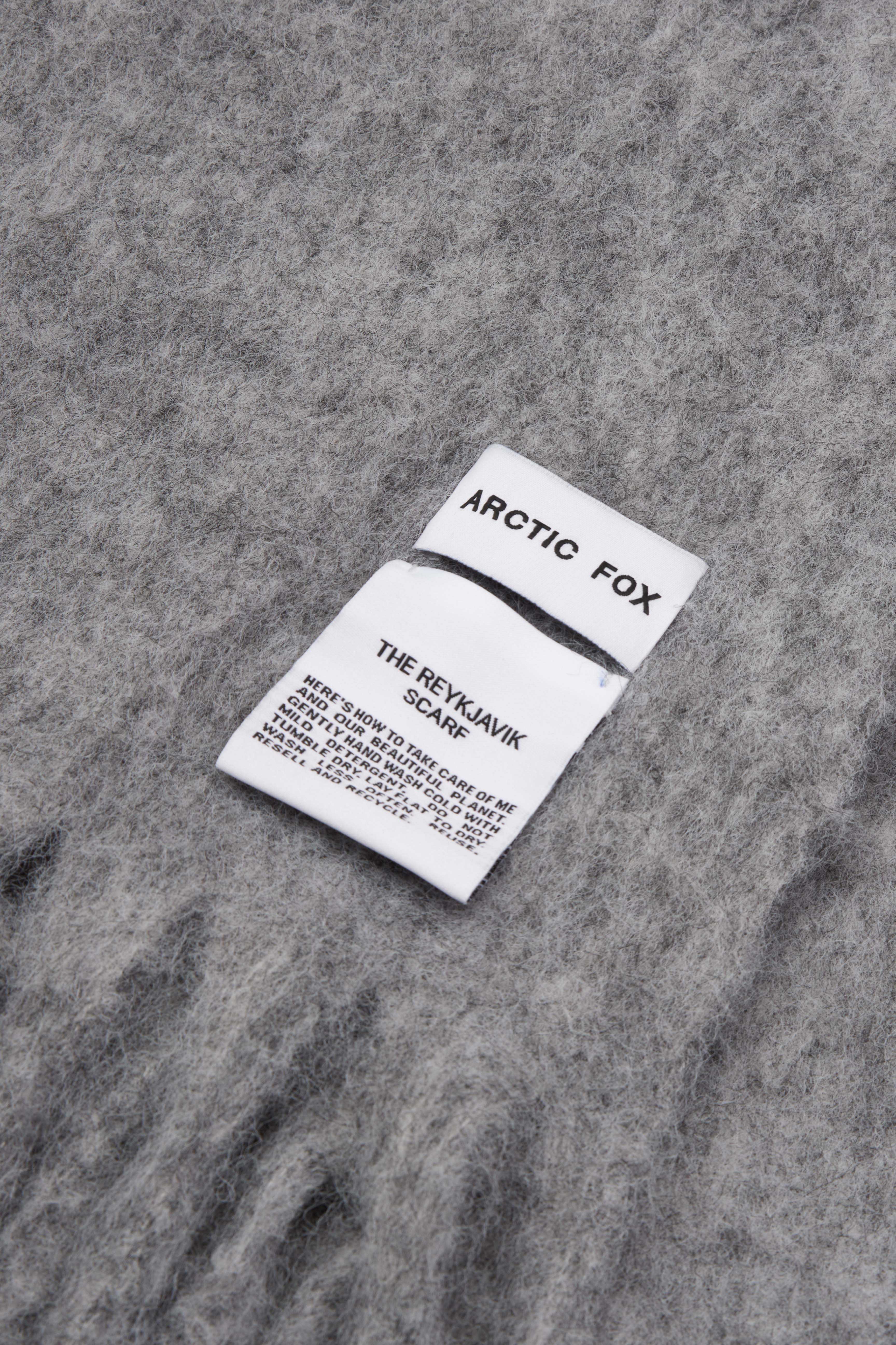 ARCTIC FOX & CO. - Vendita all'ingrosso Sciarpa - Donna - La Sciarpa Reykjavik con Lana RWS - Grigio - AW2513