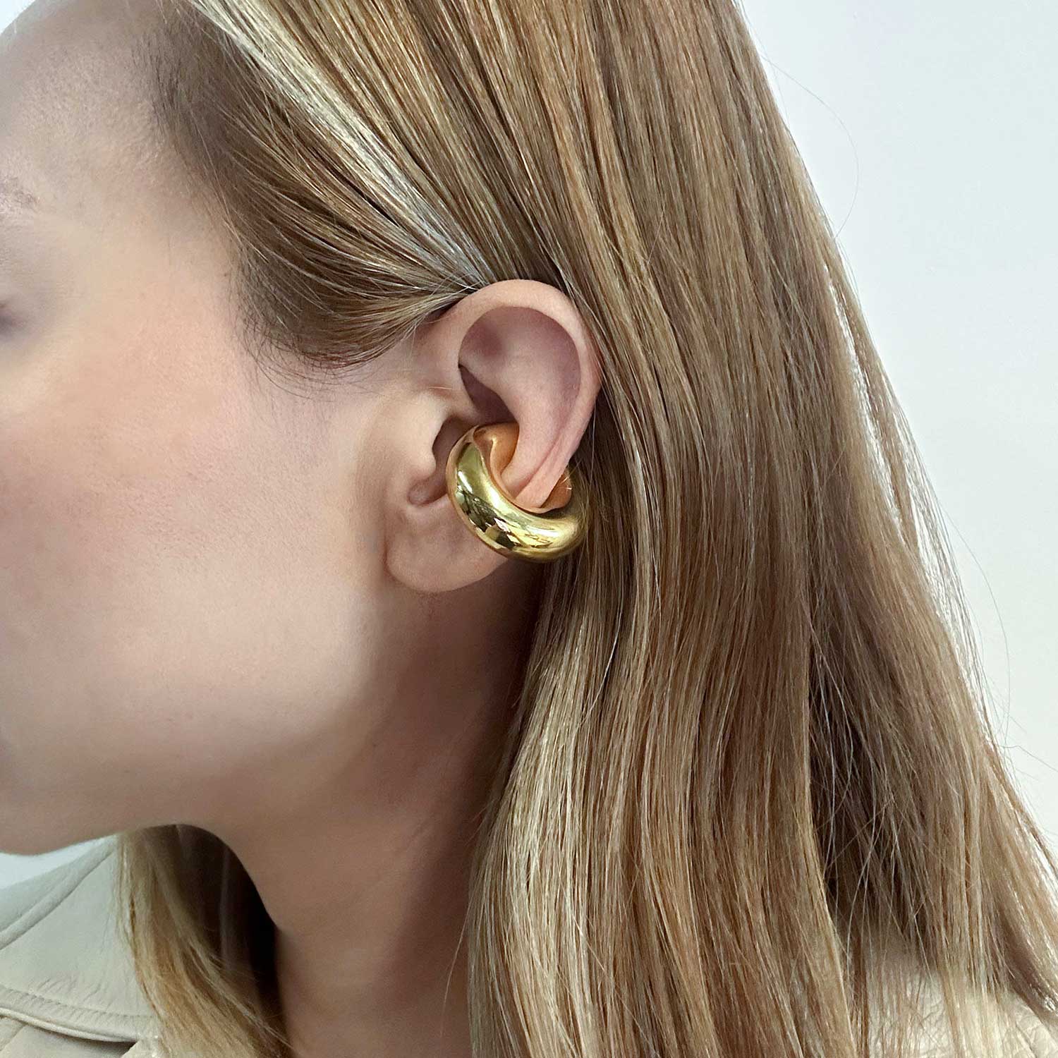 outofoffice - Wholesale Cuff/Wrap Earrings - Chunky Gold & Silver Hollow Statement Ear Cuff8
