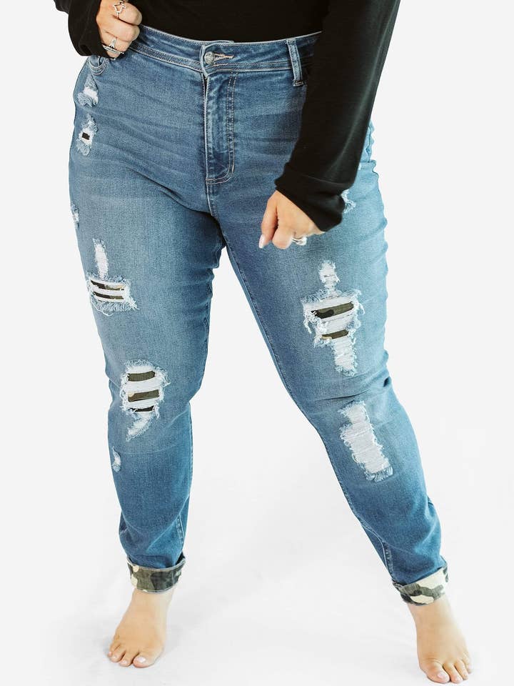 Jaclyn | Vaqueros de lavado medio con estampado de camuflaje 14-30 para venta al por mayor de Glitzy Girlz