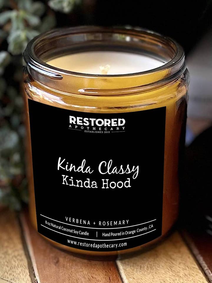 Kinda Classy Kinda Hood- Apothecary Sojakerze für den Großhandel von Restored Apothecary