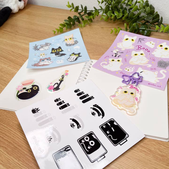 MikouArt - Wholesale Keychain - Women's - Spooky Ghost Cat Epoxy Acrylic Keychain/Charm | Mikou Original Art2