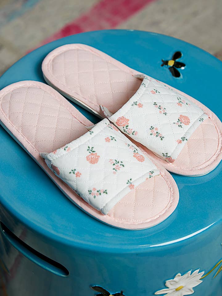 Quilted Floral Slide Slippers With Soft Cushion for wholesale by Pol Clothing