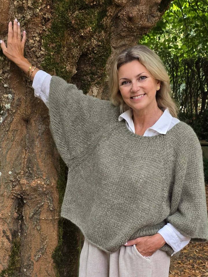 Cadenza Italy Ltd - Wholesale Knitted jumper – Women′s - Alpaca Blend Swing Jumper14