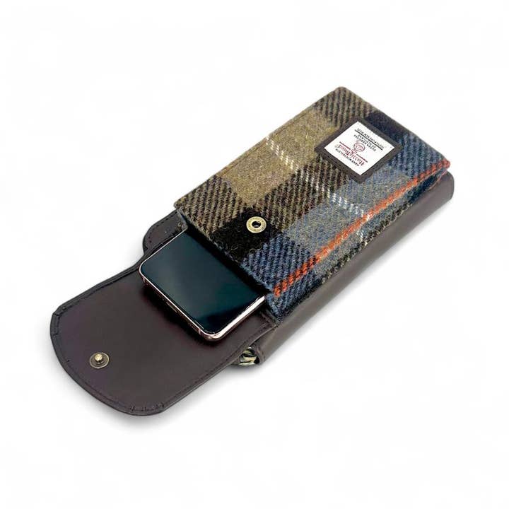 maccessori - Wholesale Backpack – Women's - Harris Tweed Phone Purse in Blue Brown Check3