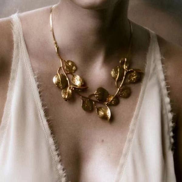 VividLux – Engroshandel Halskæde med vedhæng – Leaves Shape Ensfarvede halskæder Tilbehør3