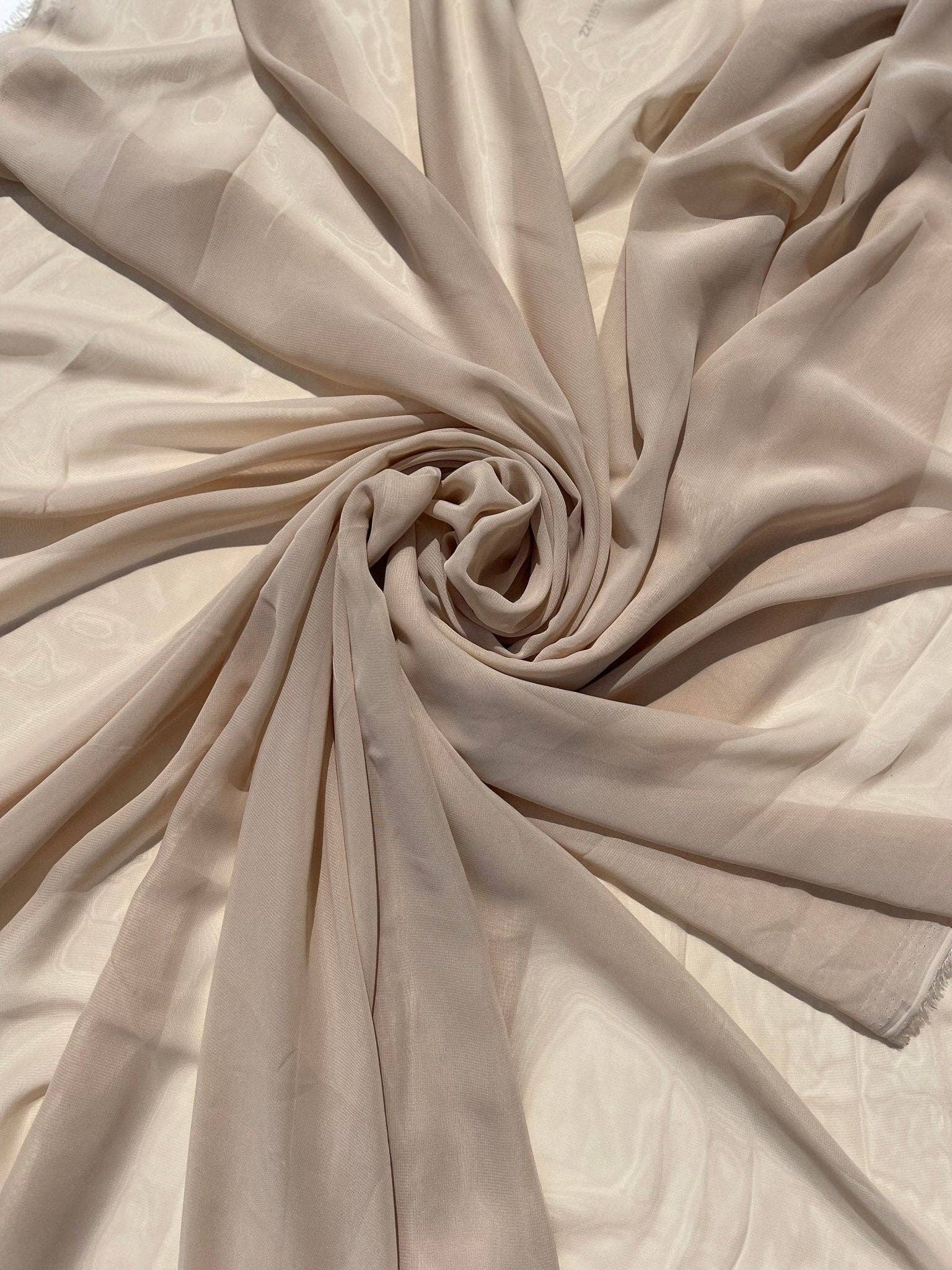 GalaTextile - Vendita all'ingrosso Tessuto - Tessuto in chiffon color tortora, tessuto velato in chiffon leggero, crema, materiale neutro per tende da sposa, tessuto per drappeggi ad arco4