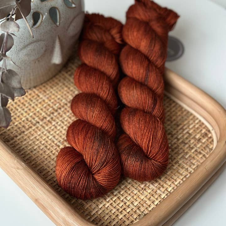 laurelknits – Fio por atacado – KiMo Fio para Meias - Cobre Fumado
