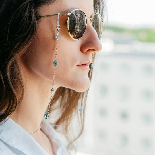 Lanière détachable pour lunettes de lecture d'été avec protection œil turc en argent. pour la vente par The Colourful Aura