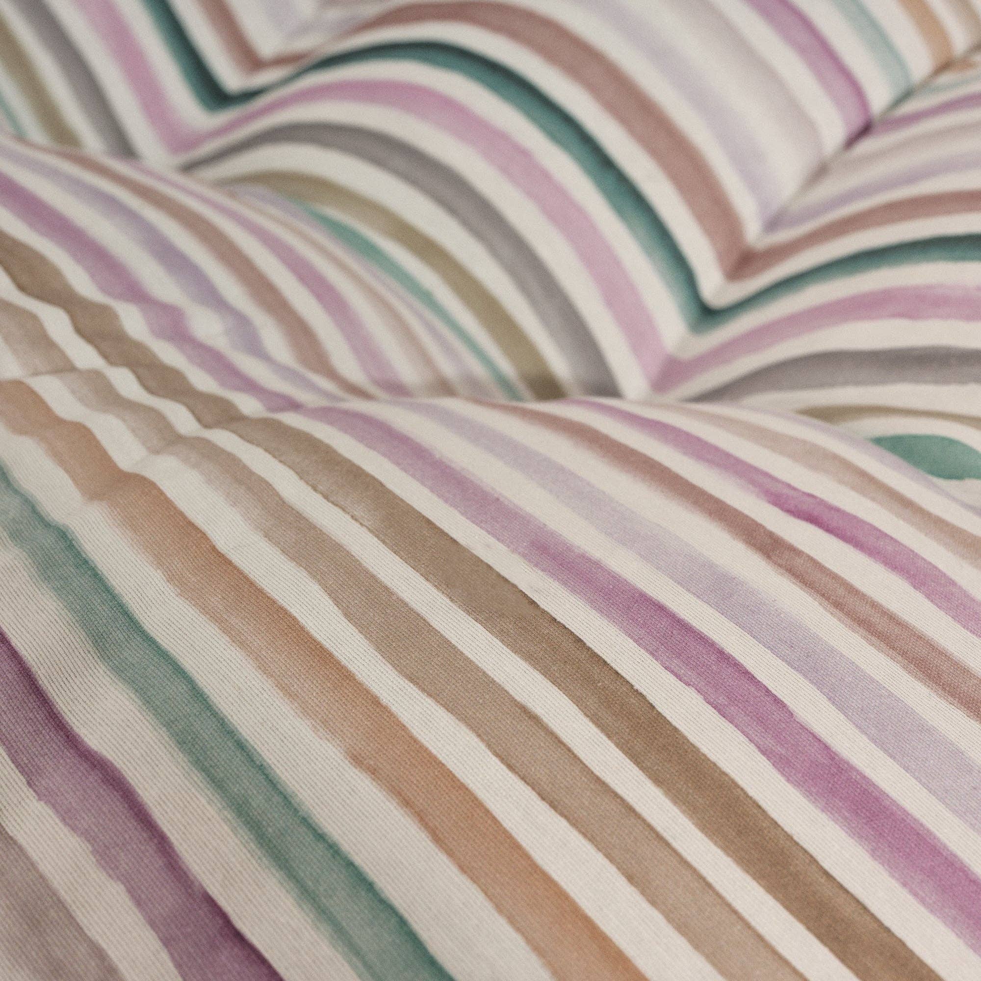 SG HOGAR - Wholesale Pet Bed - Dog - Naiara 4-100 quilted stain-resistant dog and cat bed4