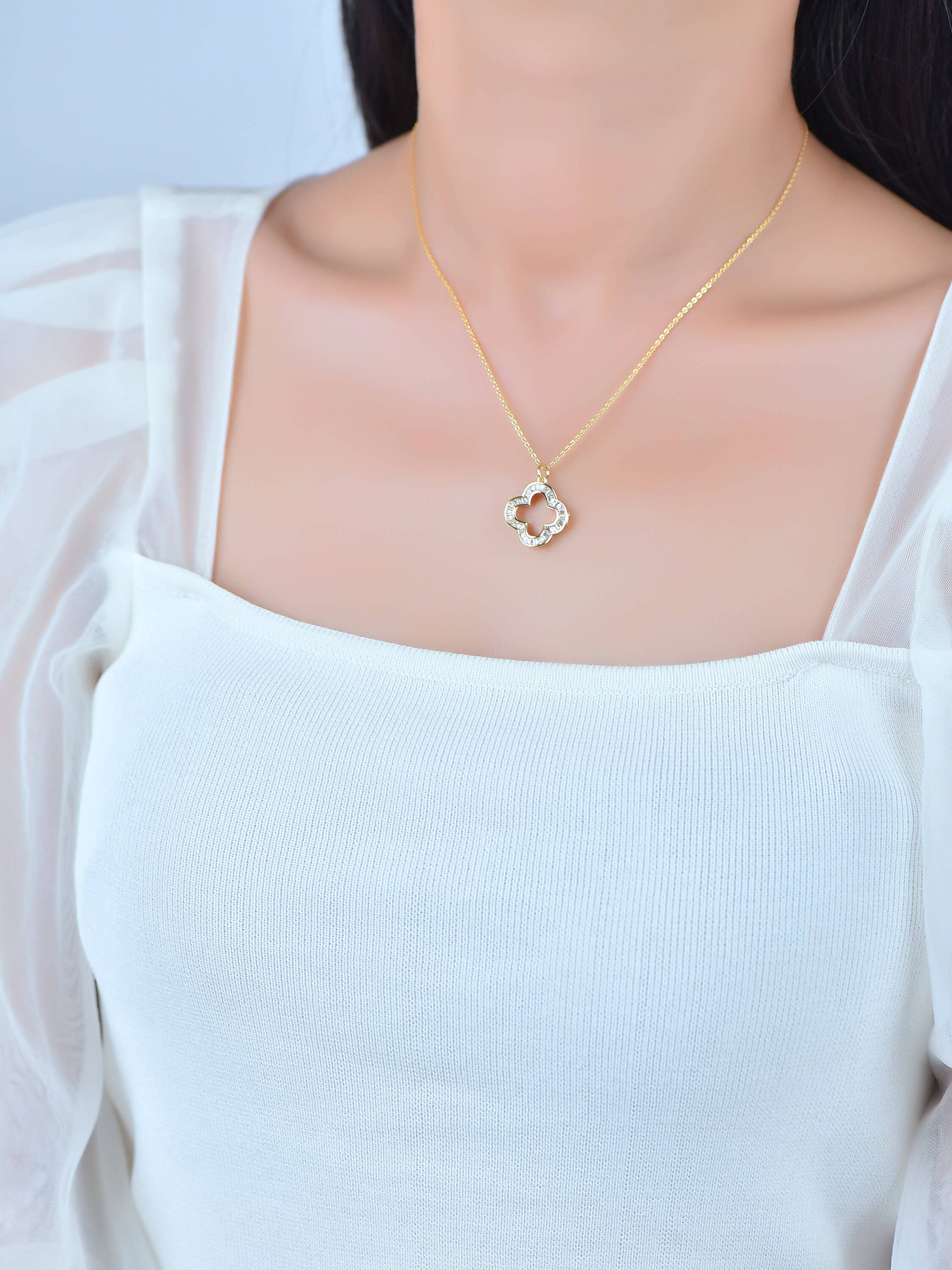 Jewel Pledge - Wholesale Individual Charm/Pendant - Gold Four Leaf Baguette Clover Charm for Jewelry4