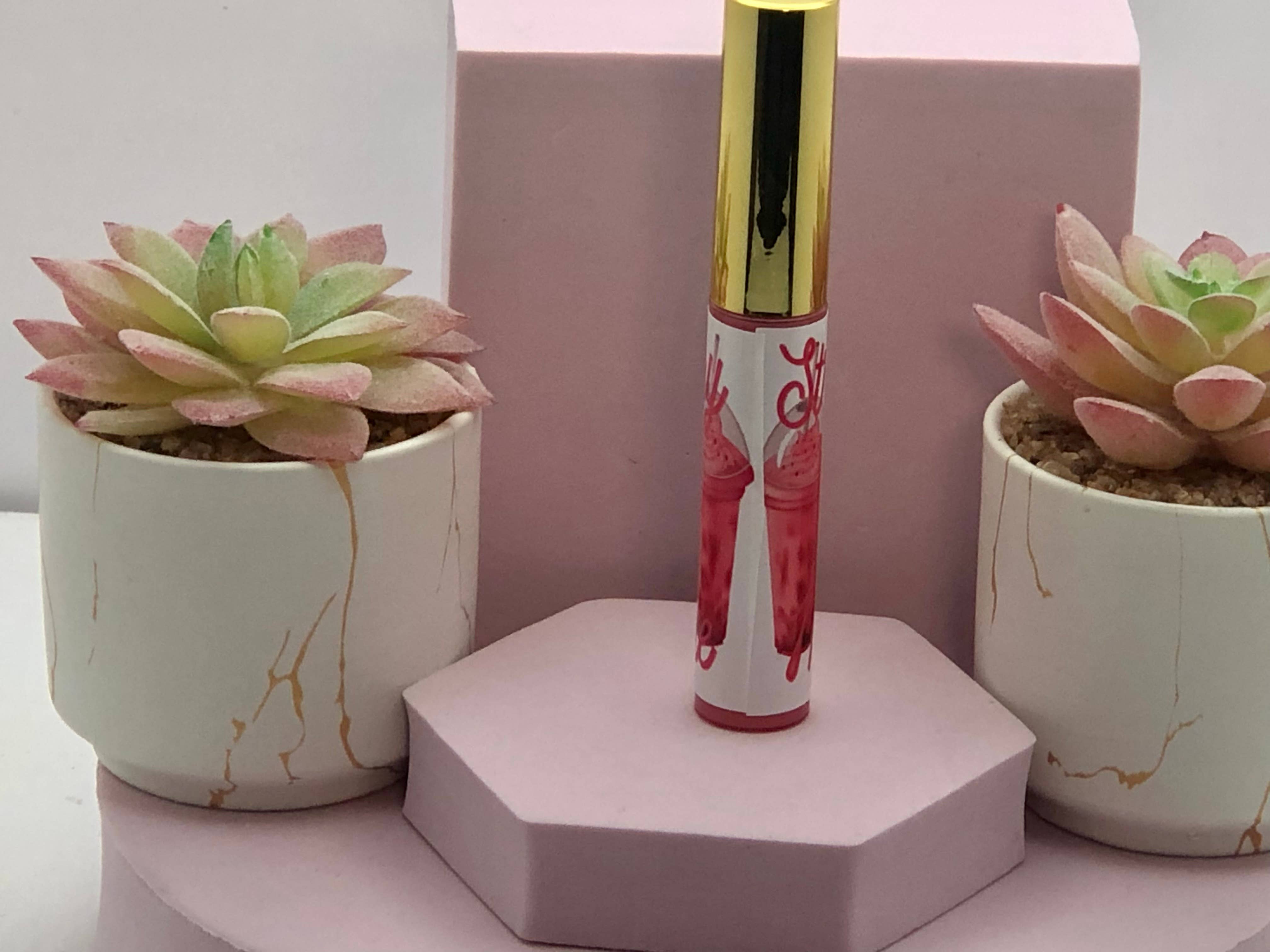 Cleo Nala - Vente Brillants à lèvres et gloss - Brillant à lèvres Strawberry Milkshake2