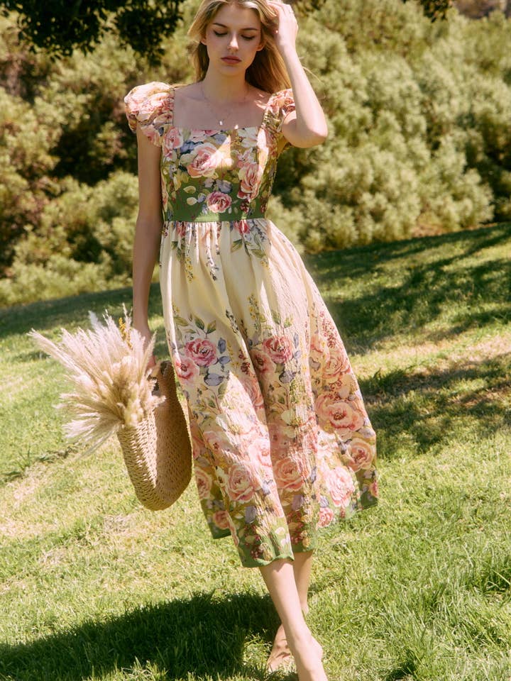 Blomstertrykt Midi Kjole for engroshandel hos Oddi