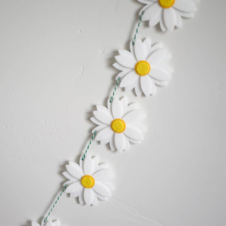 Decomod - Wholesale Bunting/Garland - Daisy Garland1