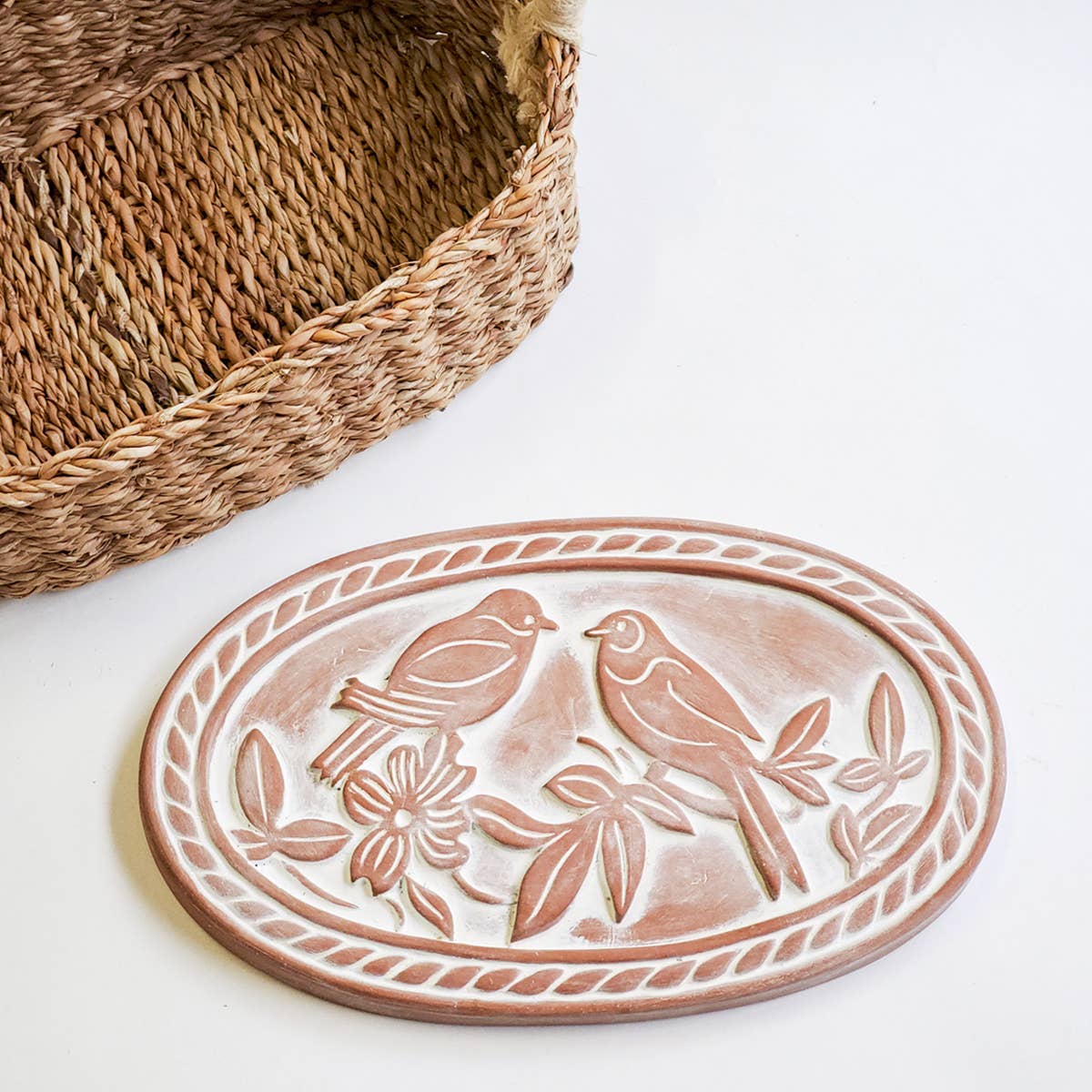 KORISSA – Großhandel Backform – Handgefertigter Brotwärmer und Weidenkorb — Lovebirds Oval4