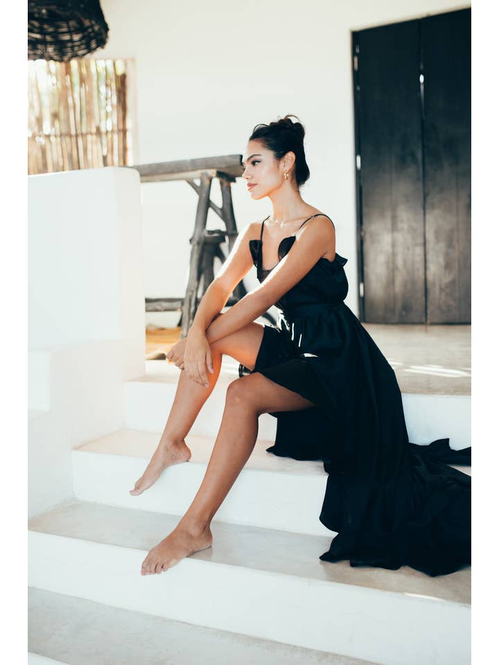 Sukiso - Wholesale Dress - Women's - Juliet High to Low Dress in Black4