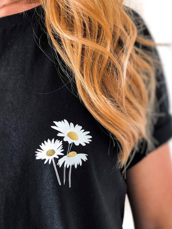 Daisy T-shirt van biologisch katoen voor wholesale door LONE OWL STUDIO