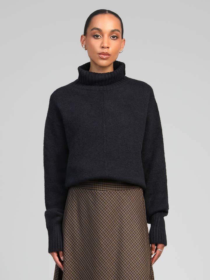 PULL LIPY marine pour la vente par An'ge