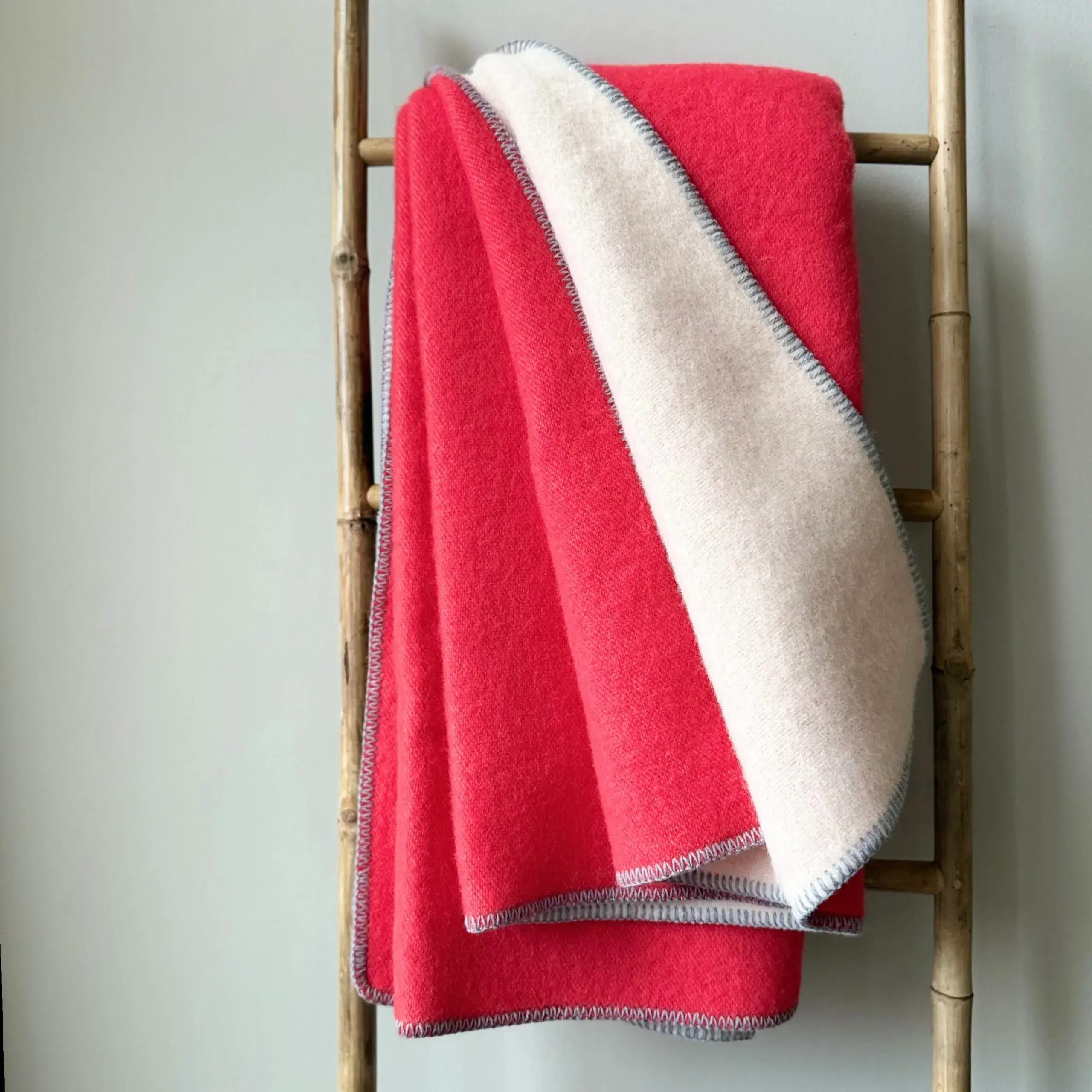 WoolOnly - Wholesale Throw Blanket - Doubleface Wool Blanket Plaid 130x200 cm, Coral2