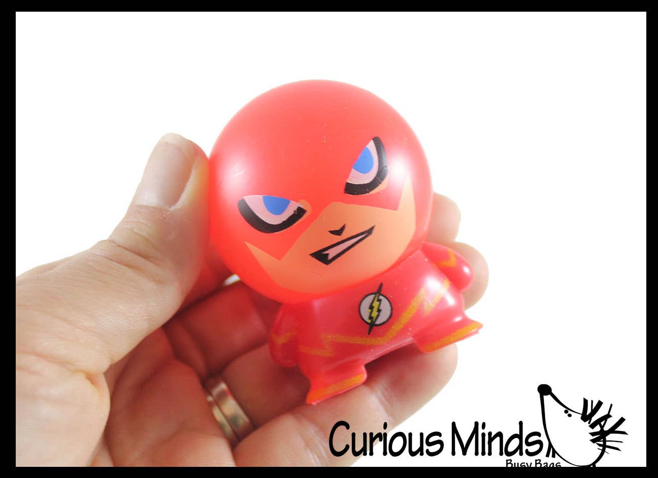 Curious Minds Toys – wholesale Figurine toy – Kids – 1 DC Comics Superhero Capsule Toy Figurines - Super Hero Fan6