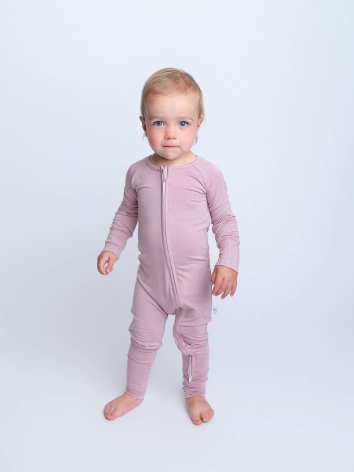 Fermeture éclair et rabat - Rose poudré pour la vente par Bambaroo