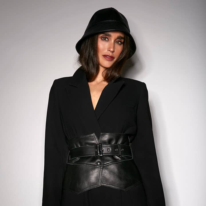 ANETTE CORSET BELT and other Purchase Wholesale saponette. Free Returns & Net 60 Terms on Faire trending on Faire.