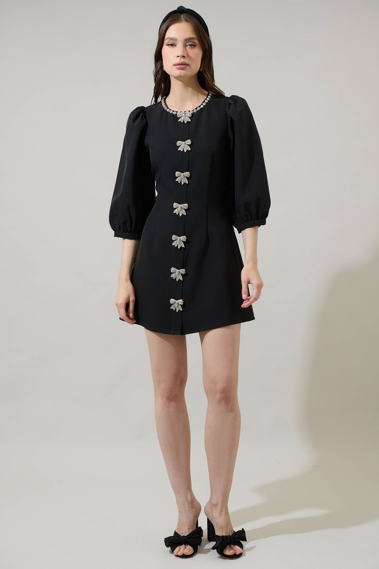 Noir Robe mini trapèze Winona avec nœuds en strass en vente sur Faire4