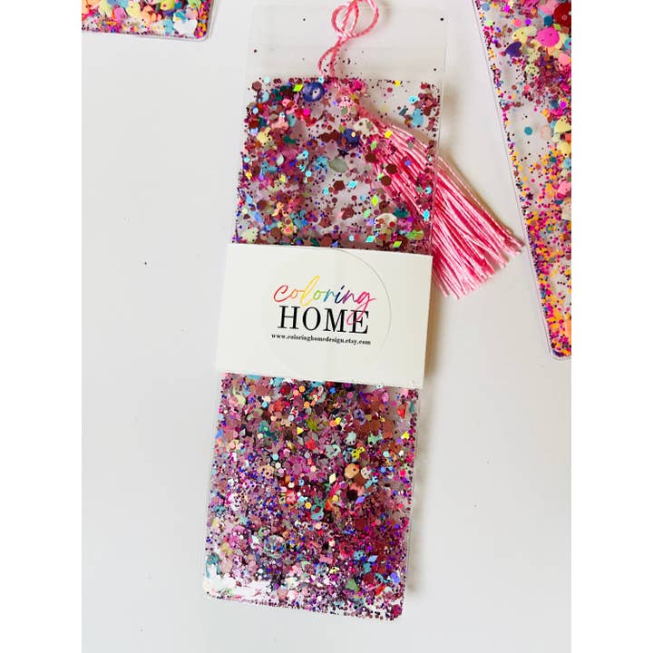 Coloring Home - Wholesale Bookmark - Valentine’s Day Heart Glitter Shaker Bookmark1