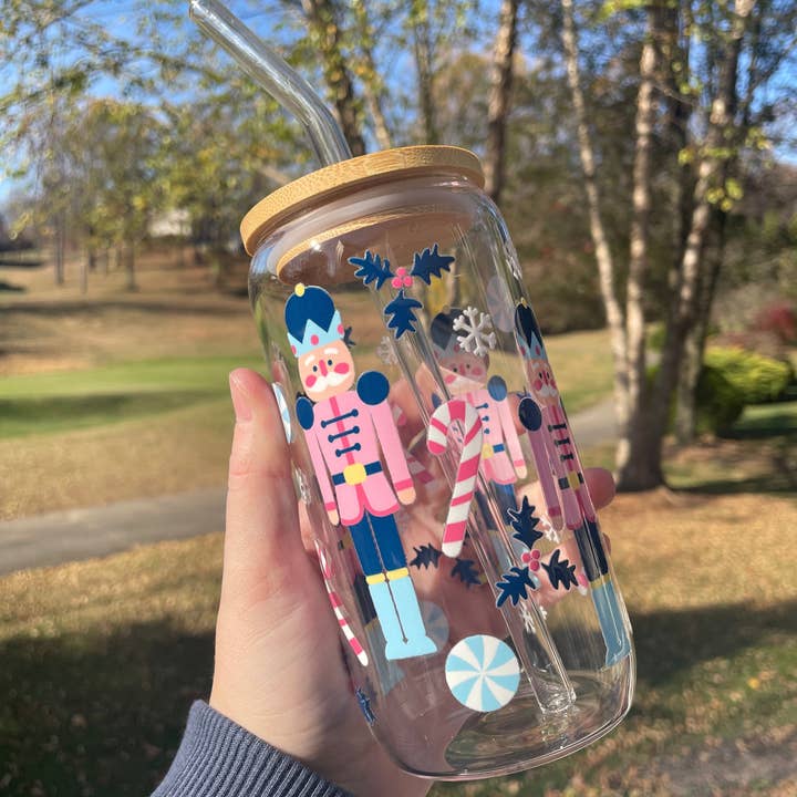 DesignedbyKendal - Wholesale Drinking Glass/Cup - Blue Nutcrackers Holiday Glass Cup with Bamboo Lid and Glass Straw