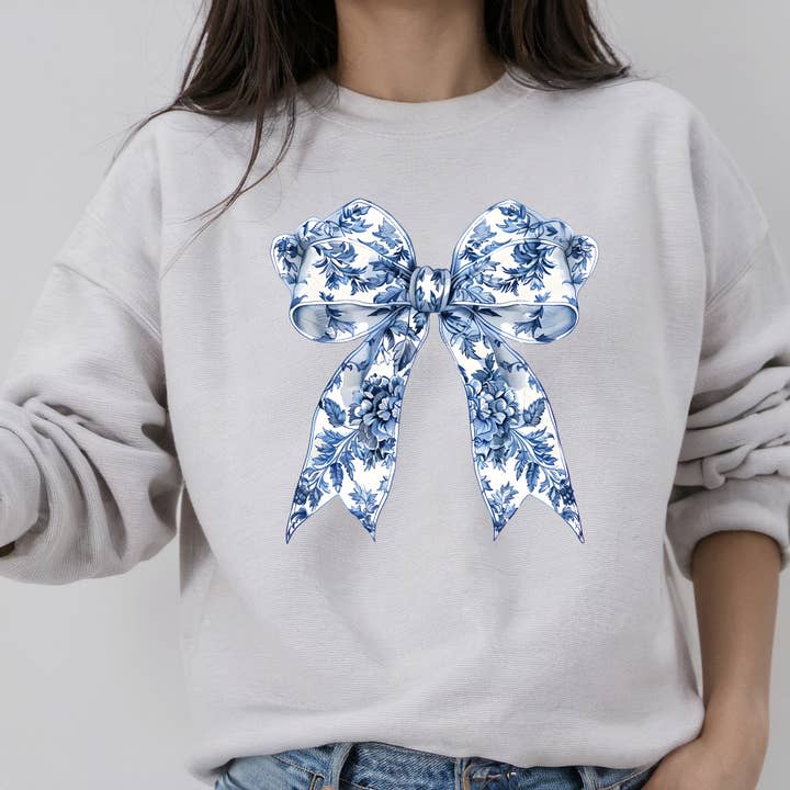 One Nine - Wholesale Graphic Sweatshirt - Women's - Blue Floral Bow Sweatshirt / chinoiserie Sweatshirt