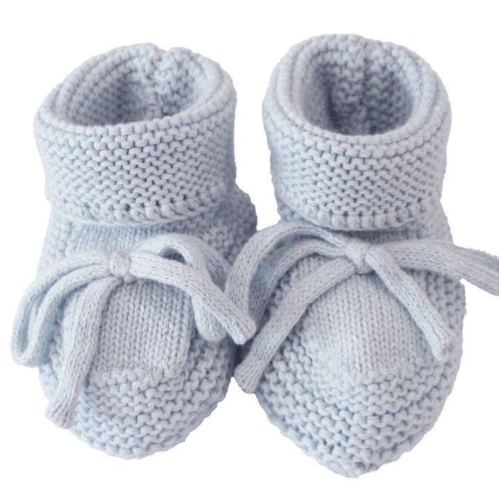 NEW! Knit Baby Booties Blue 0-6mth *JULY* for wholesale by Alimrose