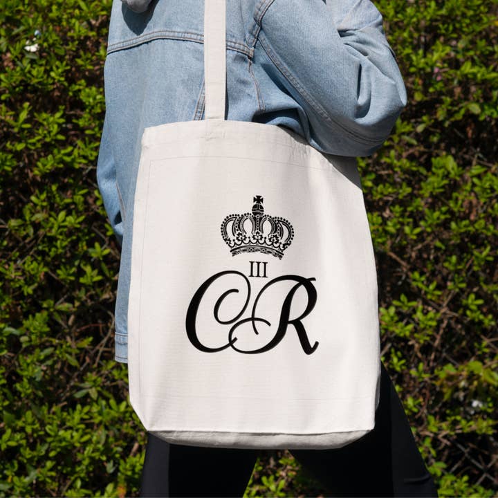 King Charles III Cypher Tote Bag | Presentes da Monarquia Britânica por atacado de Love British Lifestyle