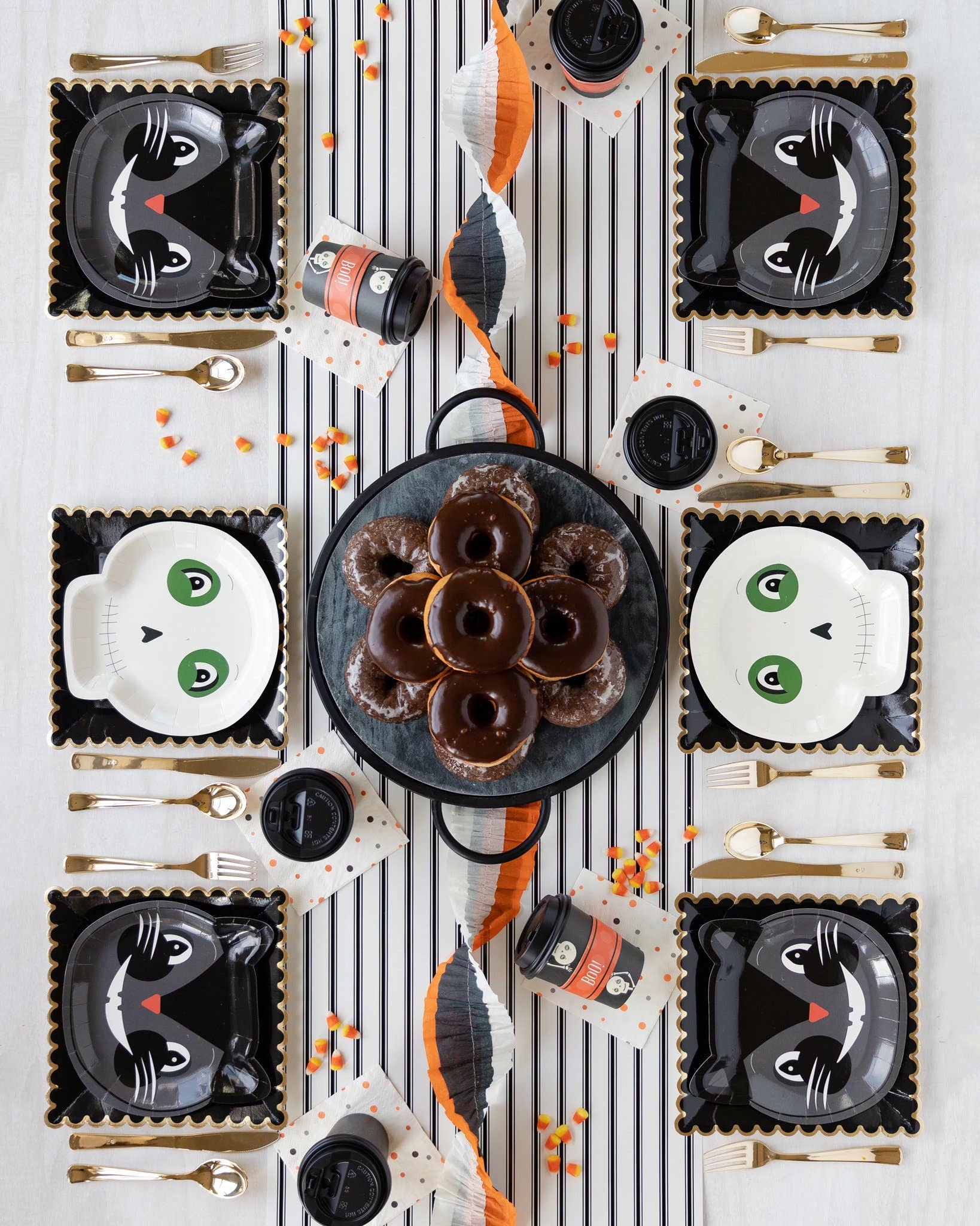 My Mind’s Eye - Wholesale Disposable Table Cover/Runner - PGB817 - Cream with Black Stripe Table Runner2