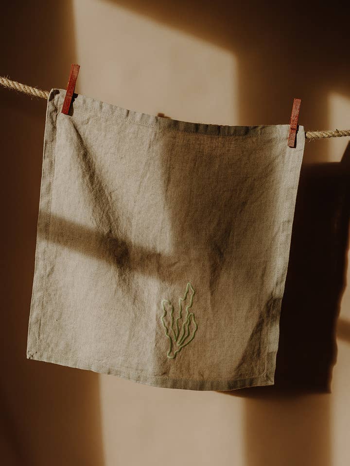 Serviette en tissu Tang pour la vente par Studio Cravo