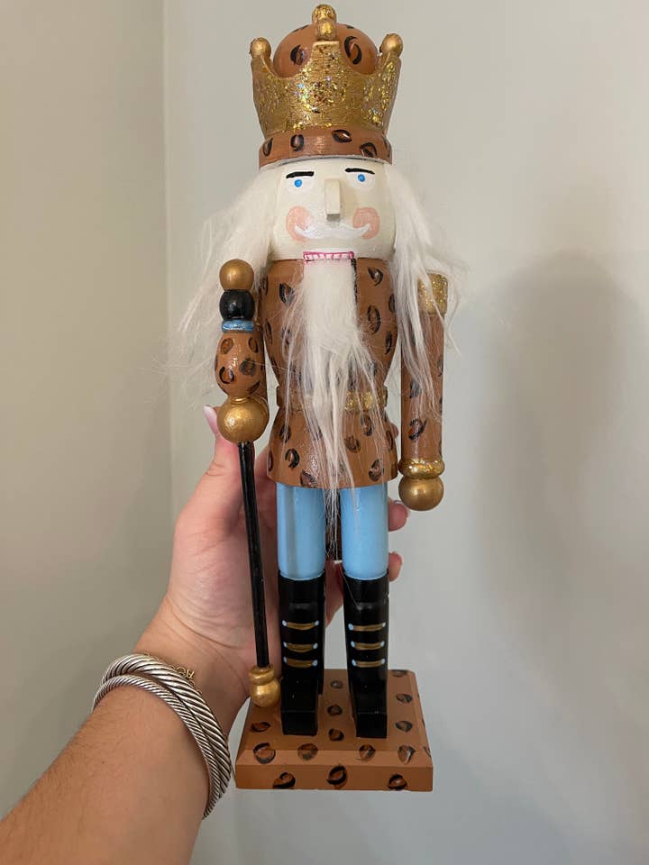 kastanjekrone nøddeknækker for engroshandel hos millie b & co