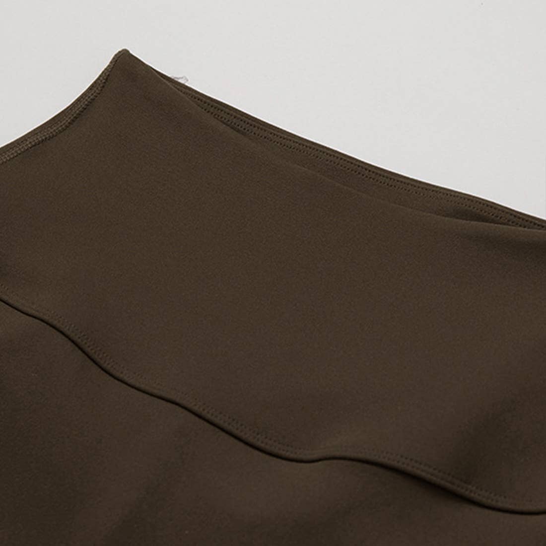 Sodalemon - Wholesale Activewear Set - Women's - 2 Pcs Set Long Sleeve Crop Top Dance Yoga Flare Pants3