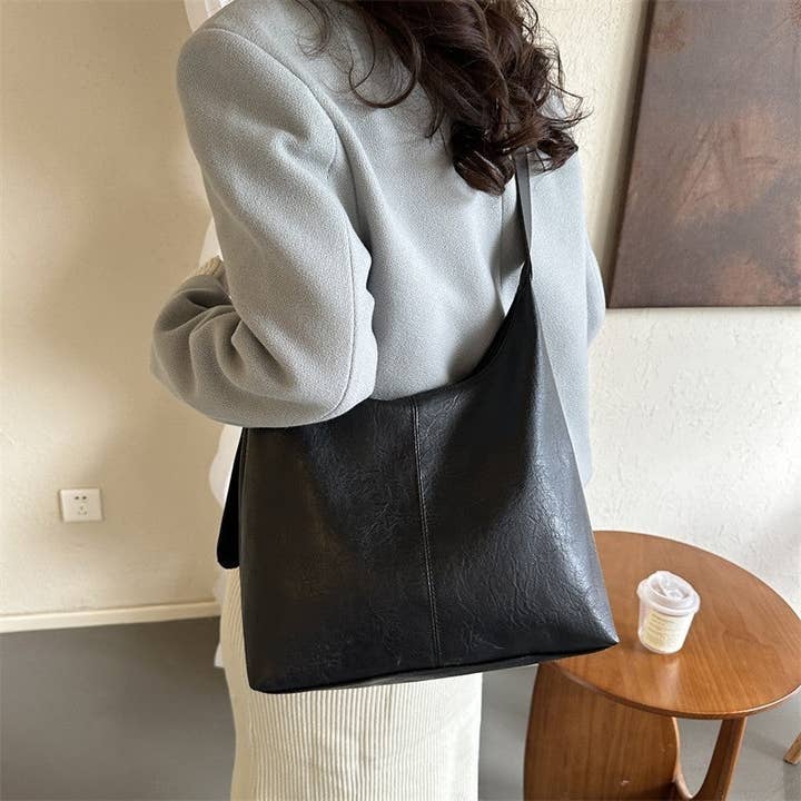 Stor skuldertaske med stor kapacitet for engroshandel hos UZ Wholesale Store