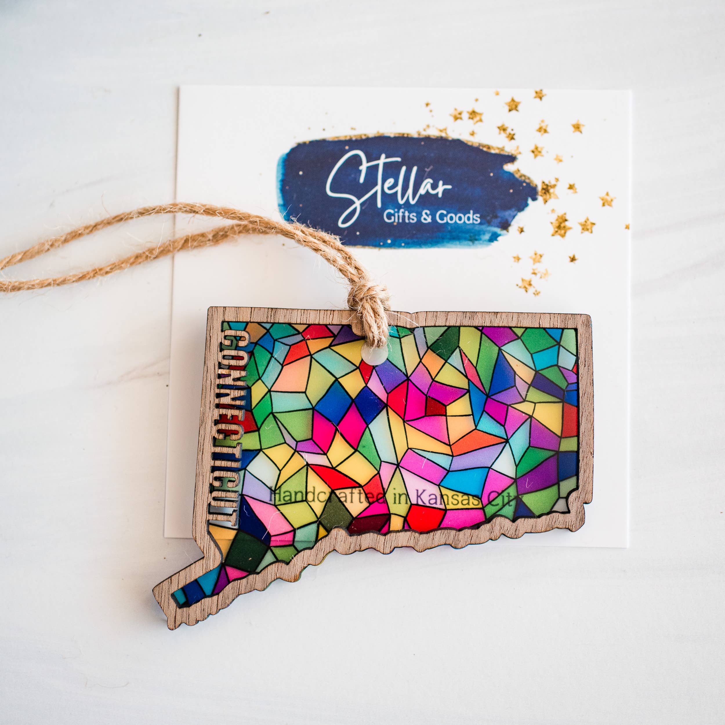 Stellar Gifts & Goods Wholesale - Vente Objets de décoration - Ornements - Vitrail Fête d'État - Noël Local31