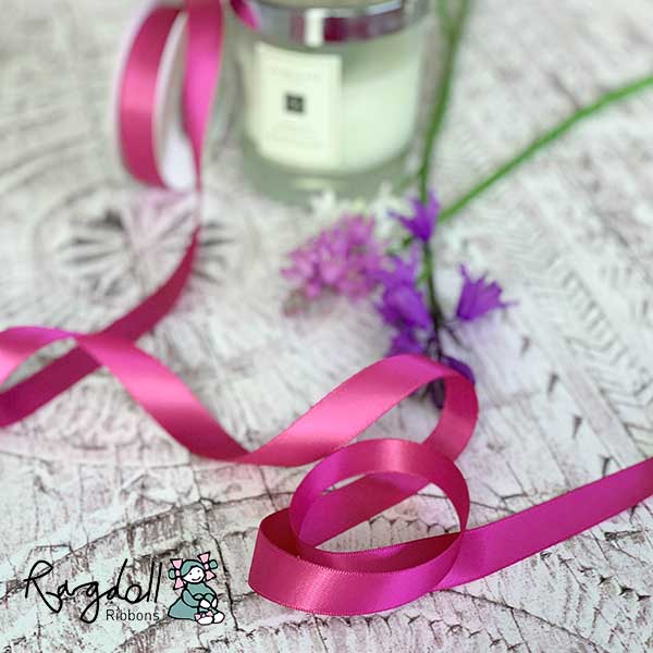 Nastro satinato rosa lampone da 16 mm, rotolo da 10 metri per la vendita all'ingrosso da parte di Imaginediy