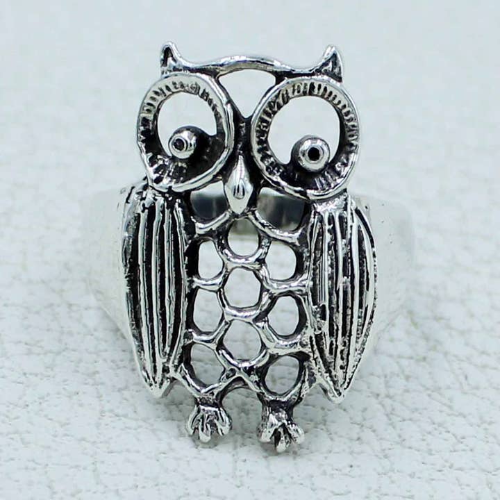 Anello Elegante in Argento Antico con Gufo per la vendita all'ingrosso da parte di Silvex Jewelry
