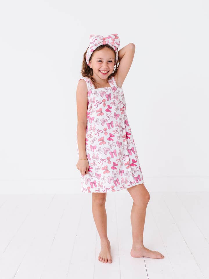 Plush Spa Wrap - Pink Bows for wholesale by Macaron + Me