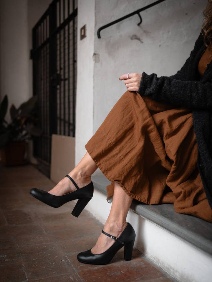 Tacchi in pelle fatti a mano (8 cm) - Luna - Nero 35-42 per la vendita all'ingrosso da parte di MIUMMASH DAMIAN TOMZIK