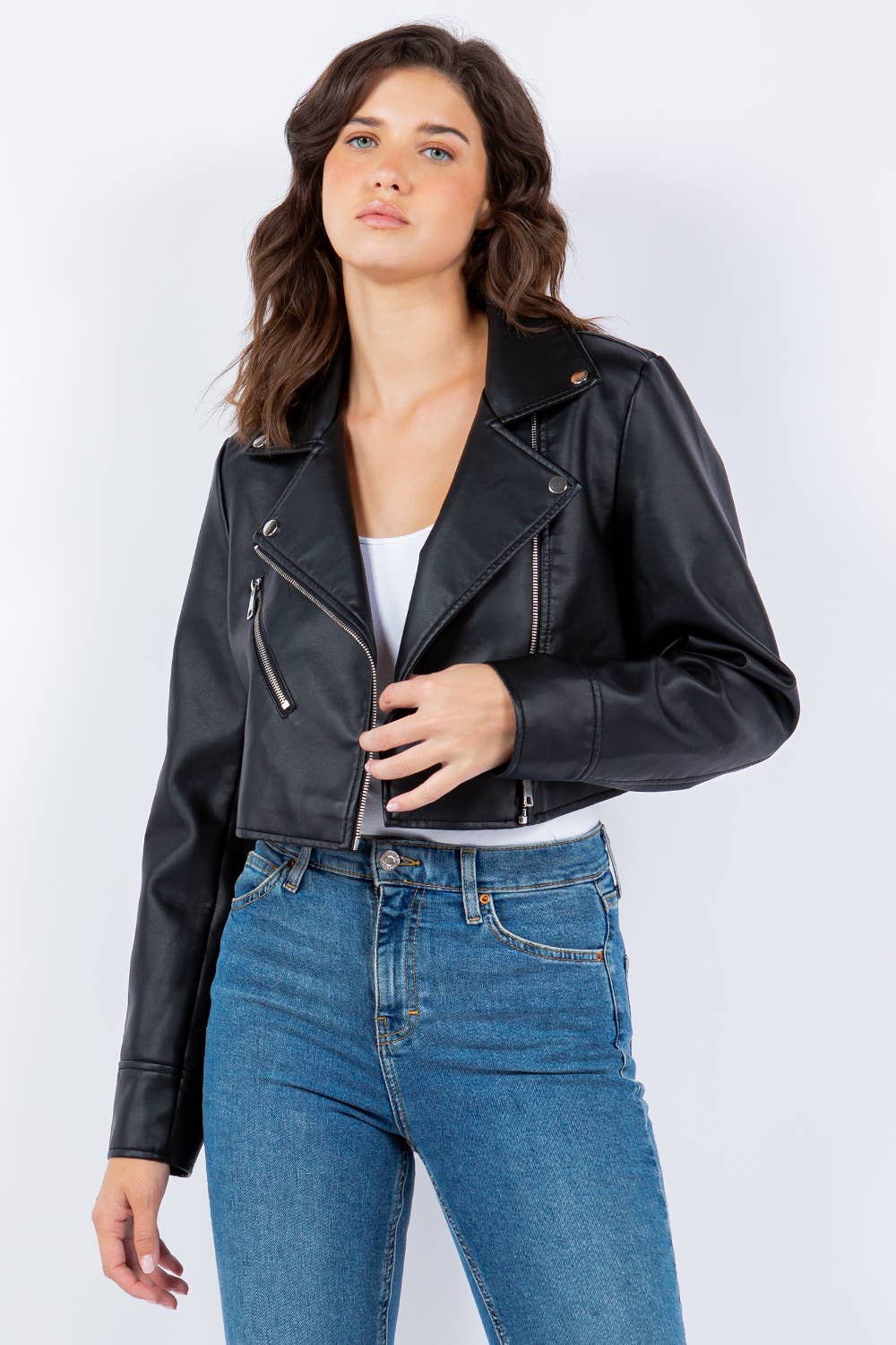Veracci – wholesale Leather jacket – Women′s – Faux Leather Cropped Moto Jacket18
