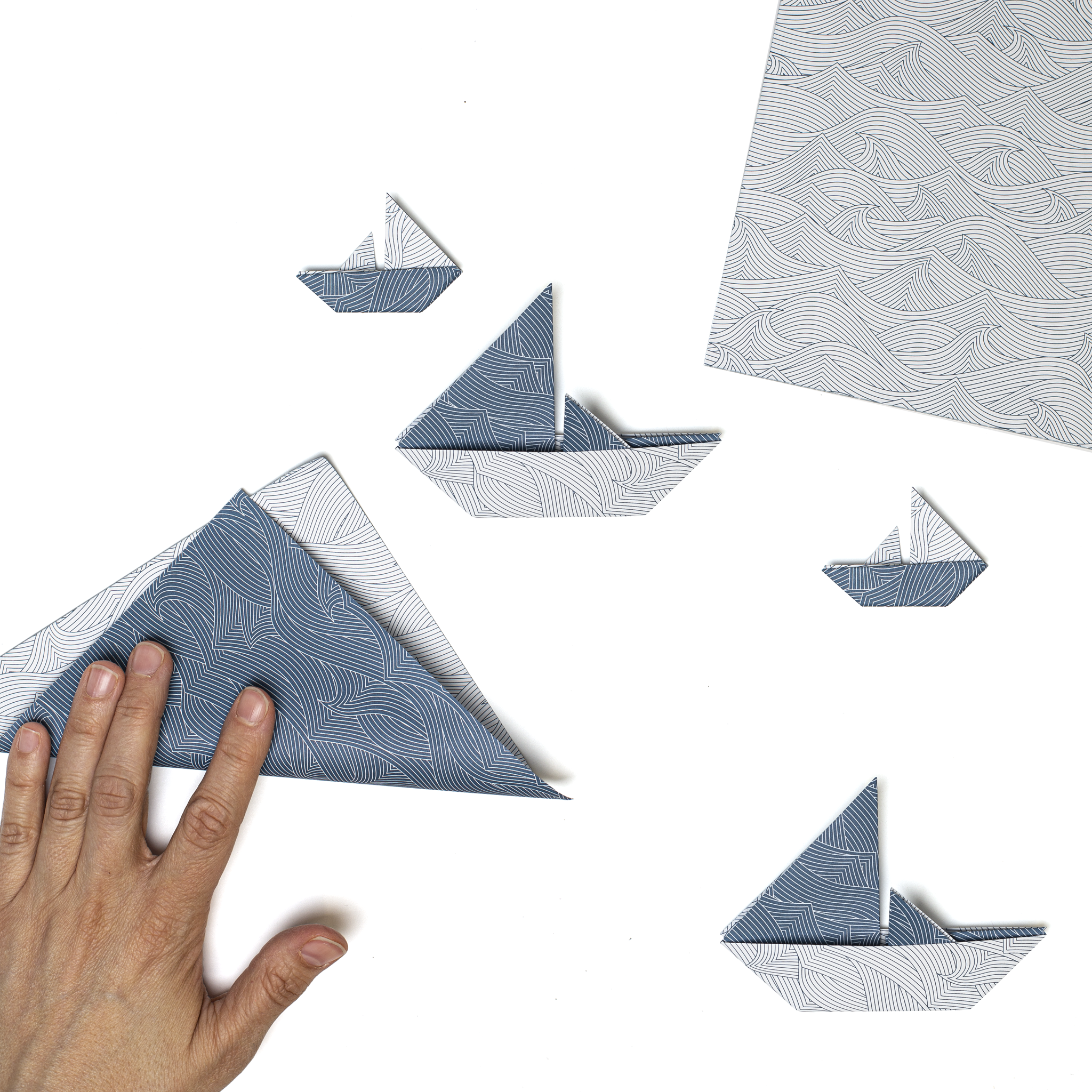 My Pretty Circus - Wholesale Origami/Kirigami-papier - Origamipapier blauw-wit met golven - dubbelzijdig8