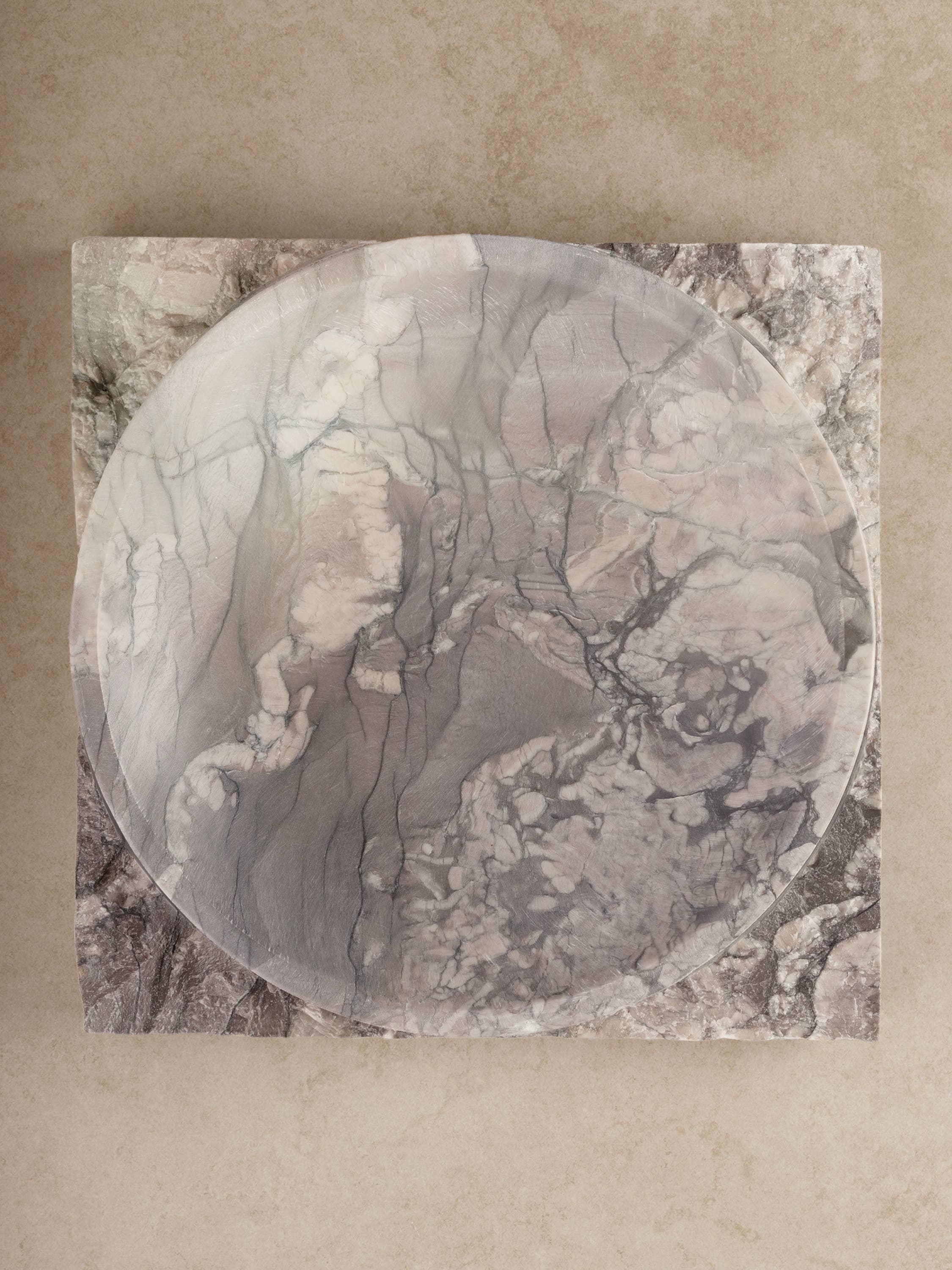 GAURI KOHLI - Wholesale Decorative Plate/Dish/Bowl - Shayne Sculpted Onyx Decorative Bowl6