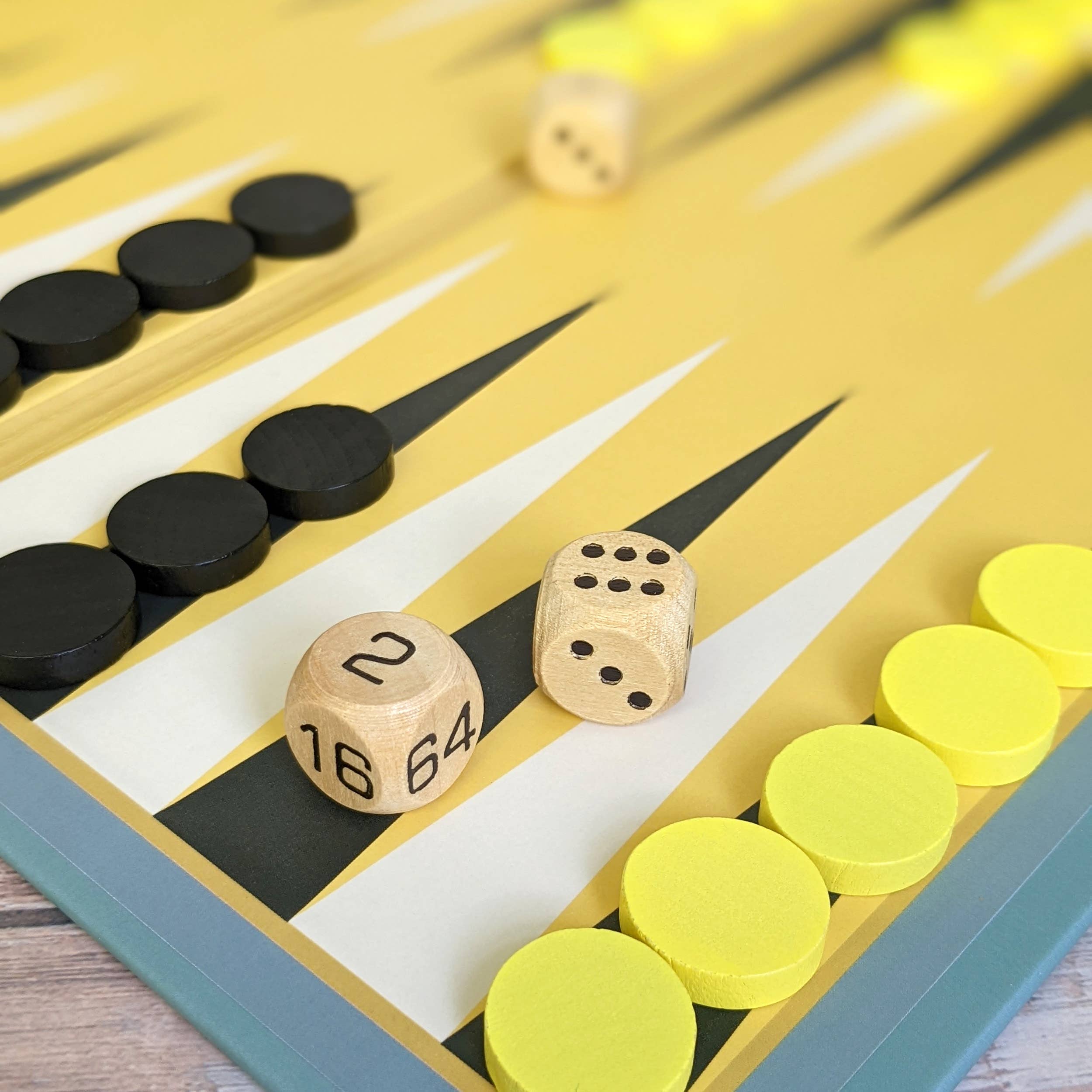 Robert Frederick Ltd - Vendita all'ingrosso Giochi da tavolo - Set di Backgammon - Pyramid Games3