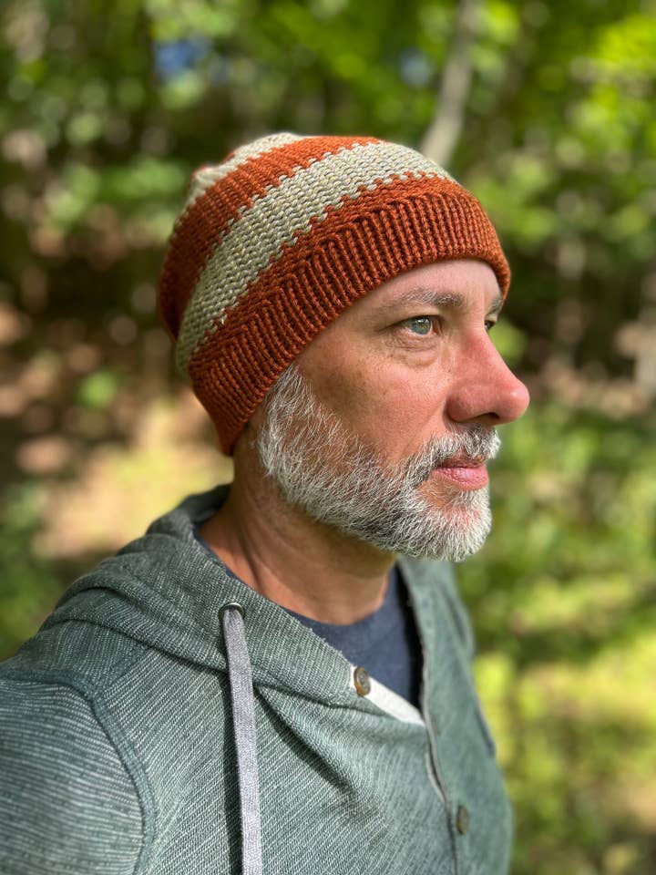 Gorro Kevin às Riscas por atacado de Hoover Handmade