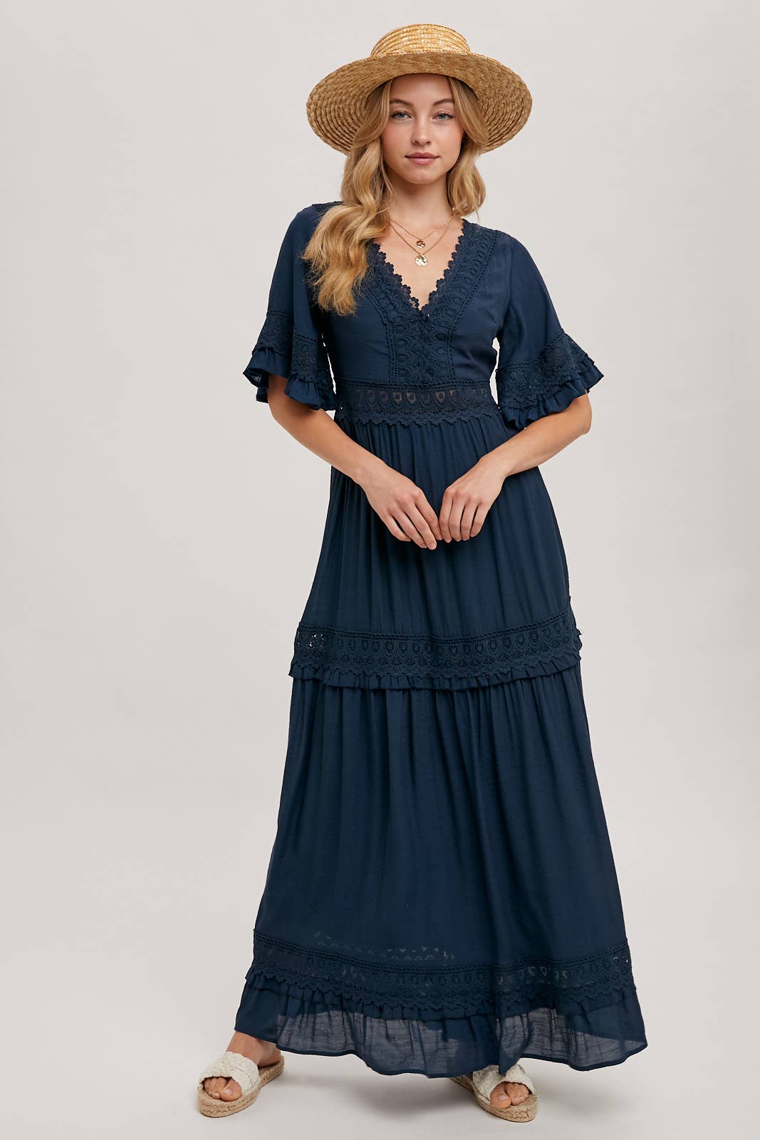 Bluivy – Großhandel Kleid – Damen – Maxikleid mit V-Ausschnitt und Spitzenbesatz31