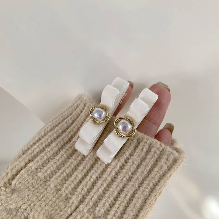 XO Fashion - Wholesale Hair Clip - Women's - HCY006 Ultra-exquisite French Velvet BowTie pearl Hair Clip1